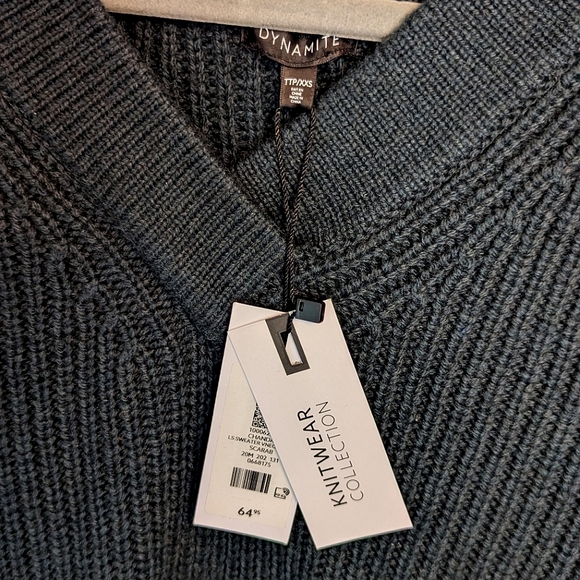 Oversized Dynamite Knit Sweater - Picture 2 of 4